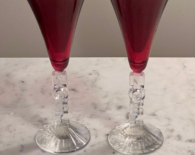 Set of 2 Cristal D’Arques Red Crystal Noel All Purpose Flutes 9.5”, Lover Antiques and Vintage
