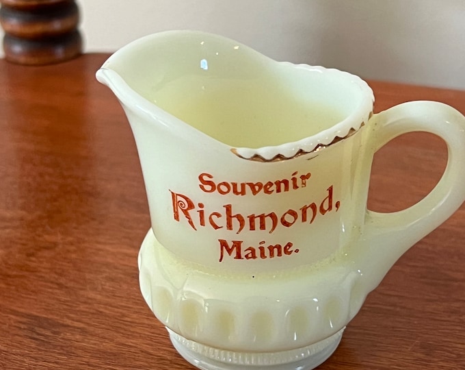 Vintage Heisey Uranium Glass Mini Pitcher/Server Embossed with Souvenir Richmond, Maine Glass Server with Handle Lover Antiques and Vintage