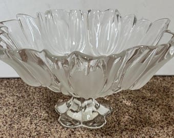 Vintage Mikasa Tulip Satin Etched Bowl Petals of Flowers Frosted Glass Vase Art Glass Lover Antiques and Vintage