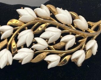 Crown Trifari Tulip Flower Brooch, by Alfred Phillipe