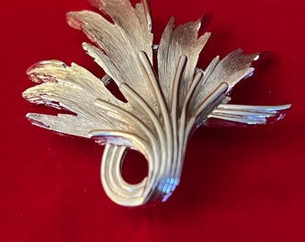 Vintage Crown Trifari Silver Bright Spray Brooch: 1950s Pin