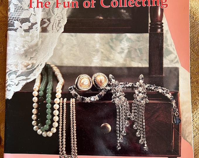 Costume Jewelry The Fun of Collecting Book, by Nancy N. Schiffer, Costume Jewelry Guide Book, Lover Antiques and Vintage