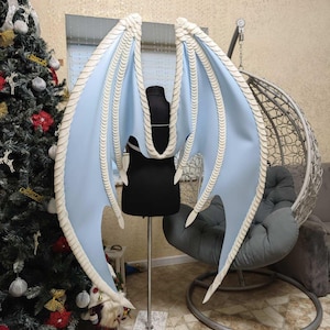 氷のドラゴンの羽、コウモリの羽、コスプレの羽のコスチューム、吸血鬼の羽、悪魔の羽、黒い羽、羽のコスプレ、ハロウィンコスチューム、天使の羽