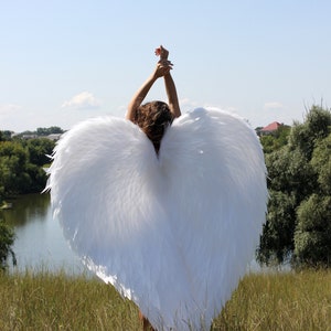 Adult Women's White 22 inches Angel Wings main image 0