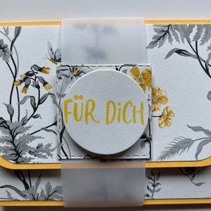 Gutscheinkarte Blumen Ranken gelb grau Geld / Gutschein Geschenkkarte Verpackung Gutscheinverpackung Geldgeschenk Glückwunschkarte