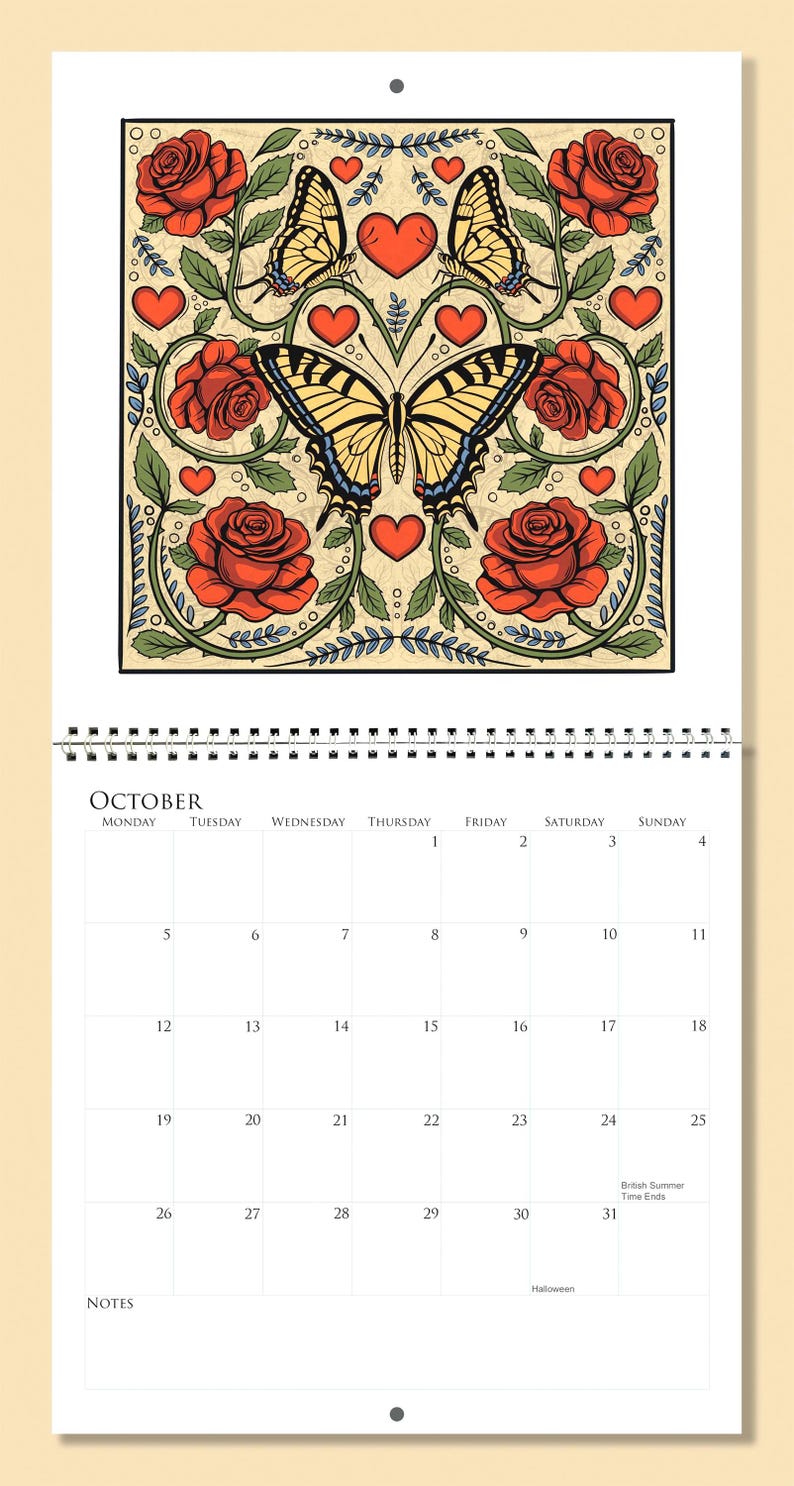 Op de afbeelding: Oktober kalenderpagina met een decoratief vierkant ontwerp met rode rozen, vlinders en harten. Het kalenderraster staat onder het ontwerp, met data en dagen van de week. De maand oktober staat bovenaan afgedrukt.