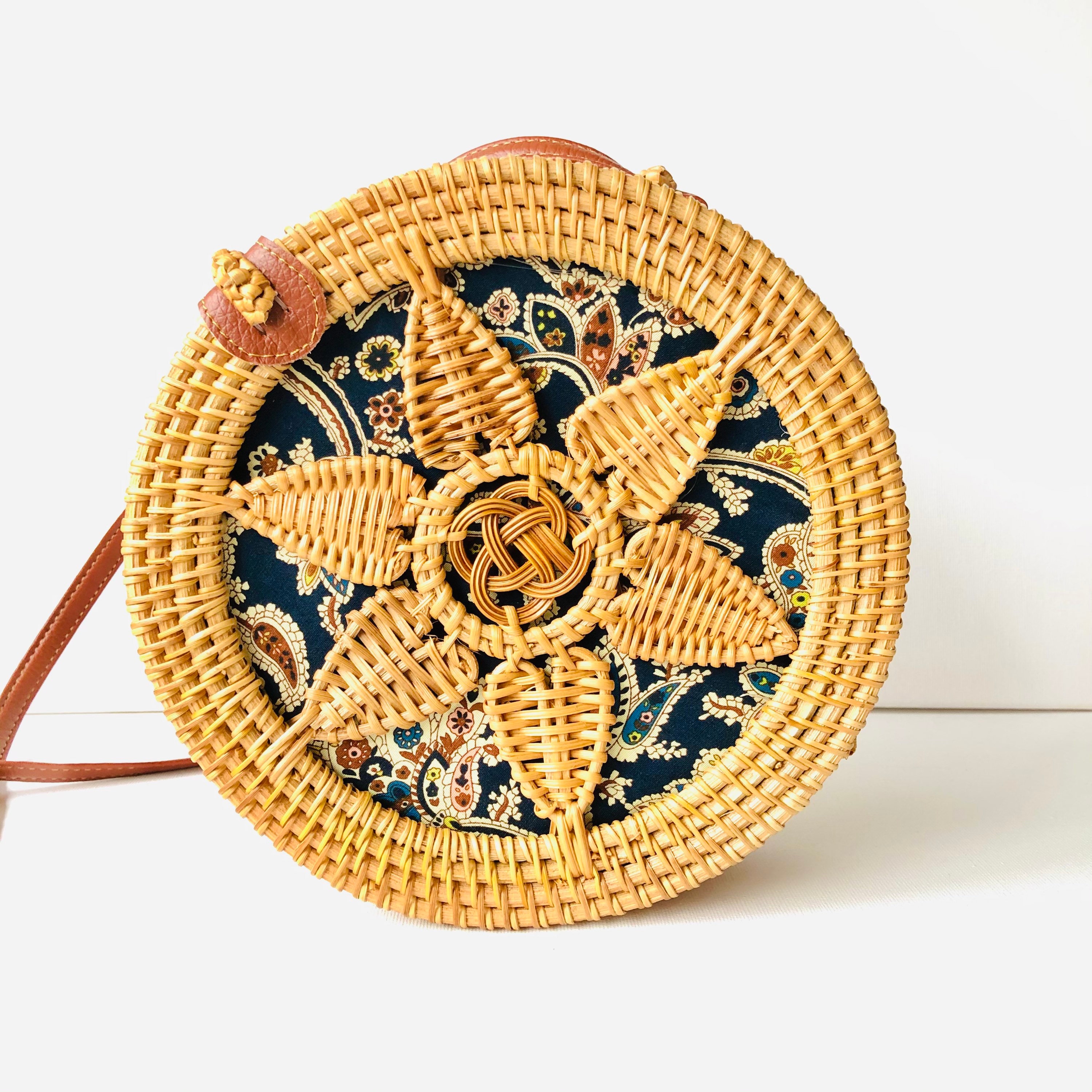 Hearts Round Handwoven Rattan Bag | Floral Rattan Bag| Beach Boho Bag | Wicker Holiday Bag | Handmade Bag | Bohemian Bag
