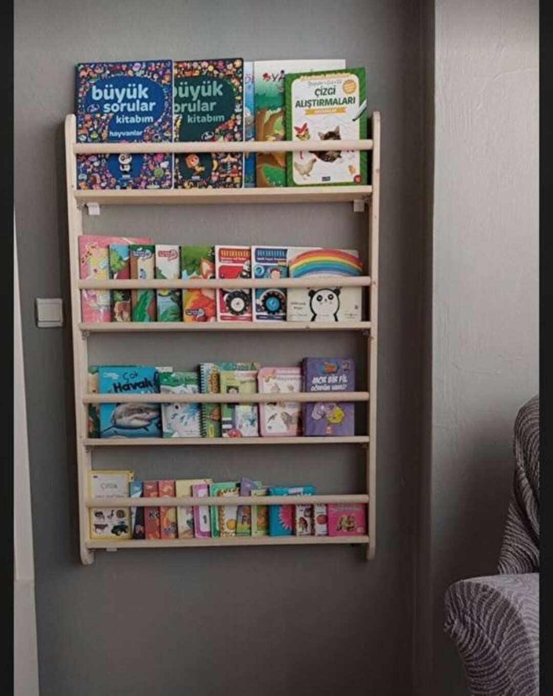 Round Slatted Bookshelf, Kid's Room Shelf, Wooden Montessori Bookshelf