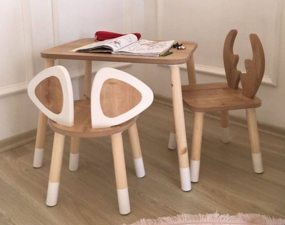 Set tavolo e sedia per bambini in legno sedia Topolino-Deer, sedia in legno  per bambini, tavolo e sedia Montessori Toodler, tavolo attività in legno -   Italia