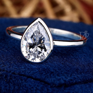 Solitaire Bezel Set Ring, 9 x 6 mm Moissanite Verlobungsring, Pear Cut, Verlobungsring, Brautring, Solitaire Pear Cut Moissanite Ring, Ring für Frauen