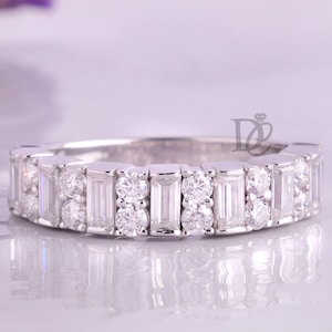 Vintage Baguette & Rund geschnitten Moissanite Ehering, halbe Ewigkeit Baguette geschnitten Jubiläum Band, Stapeln passenden Versprechen Ring, Geschenk für sie