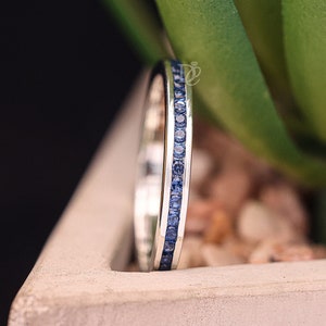 Blue Sapphire Full Eternity Band,Channel Set round shape matching  Band,14k White gold Wedding Band,Natural Blue Sapphire RIng,gemstone ring