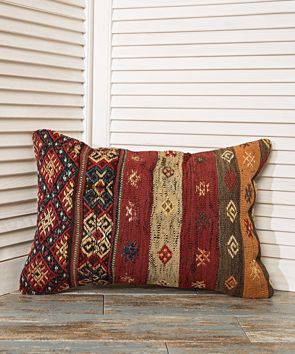 Vintage Rug Pillow Cover 14x20 Inches Red Lumbar Pillow Case Etsy