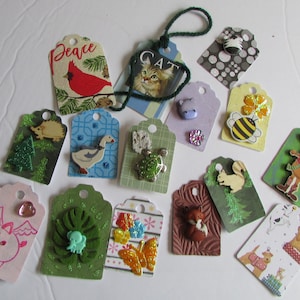 Étiquettes cadeaux recyclées pour toute occasion, 100% des profits reversés à des œuvres caritatives, animaux, fleurs, steam punk, scène, Canada, saisons, célébrations