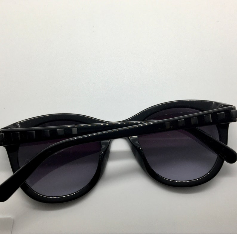 NINE WEST SUNGLASSES NW552S New women sunglasses with case.