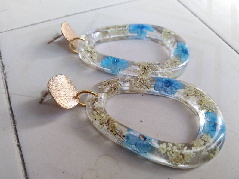 Queen Anne/'s lace real flowers real earrings gold earrings Christmas gift Gold earrings blue flowers resin earrings