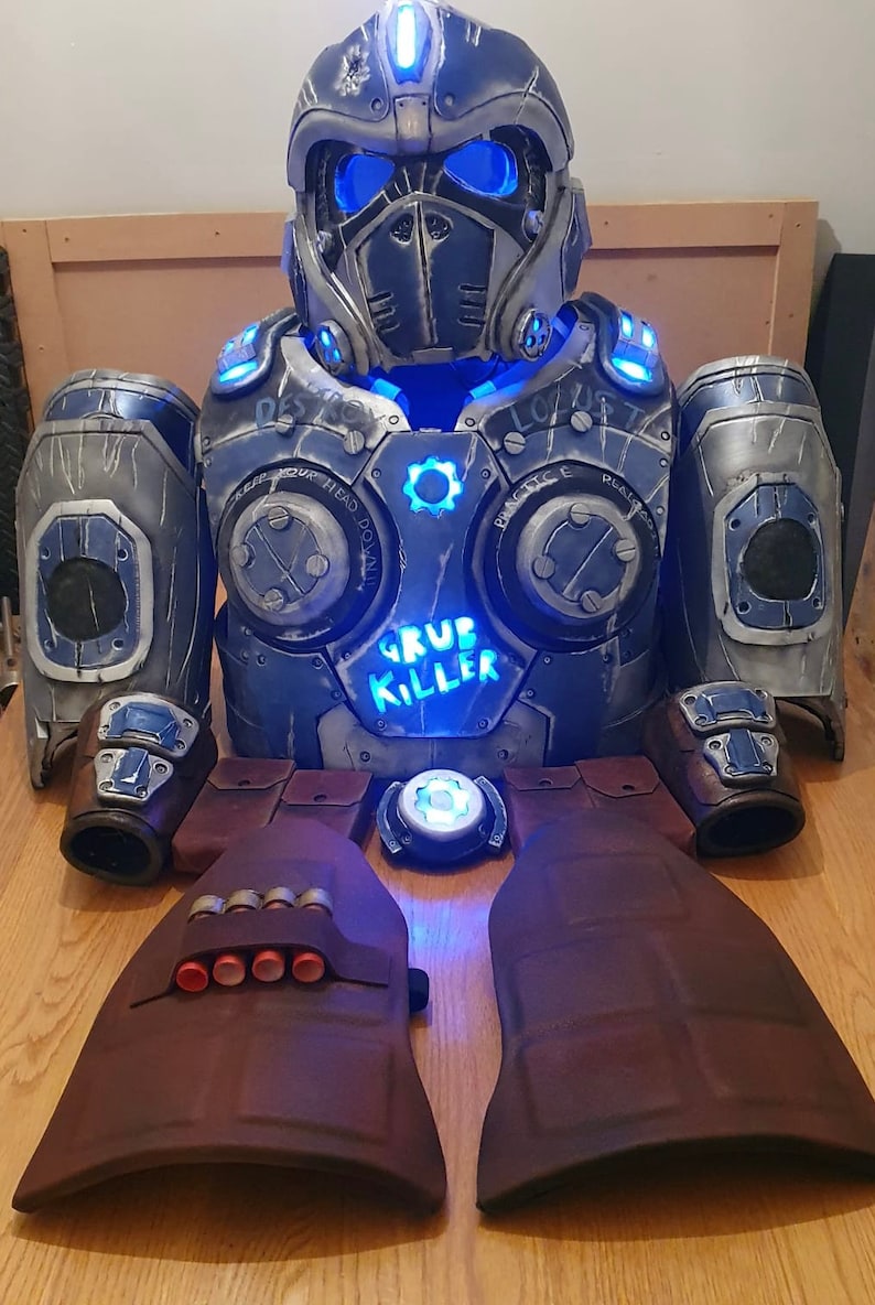 Gears of War Torso Cosplay With Helmet, Clayton Carmine, Gears Helmet