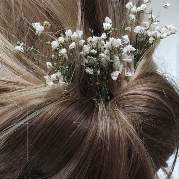 Gypsophila Hair Pins. Bridal Hair Ideas. White Wedding. Hair Pins. Prom Flowers. Wedding Flowers. Babys Breath Pins. Hair Accessory.