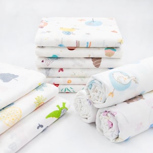 Tecido de musselina de gaze de camada dupla, tecido de algodão puro, tecido estampado, tecido macio para fazer roupas de bebê, toalhas de saliva, vendido por 1 jarda