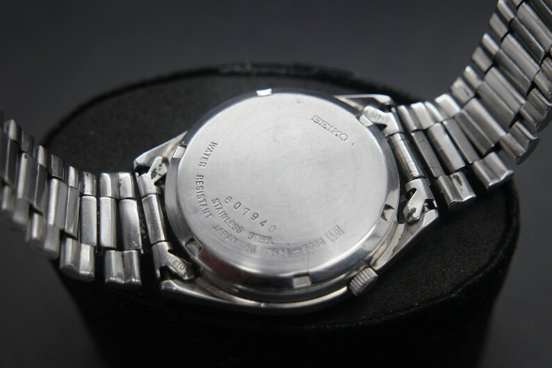 seiko 5 automatic square face
