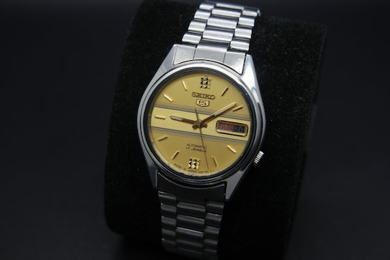 1970s Seiko Vintage Seiko 5 Automatic Day/Date Gen