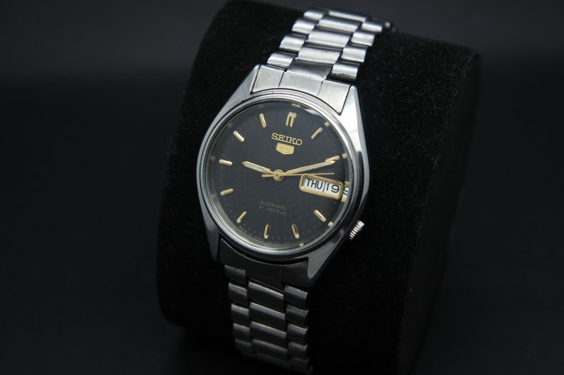 vintage seiko watch finder