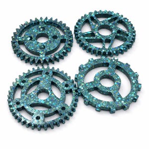 Epoxidharz Untersetzer Set Grün – Resin Coaster Handmade – Glasuntersetzer modern – Tischdeko – Geschenkidee – grüne Deko in Zahnrad Optik