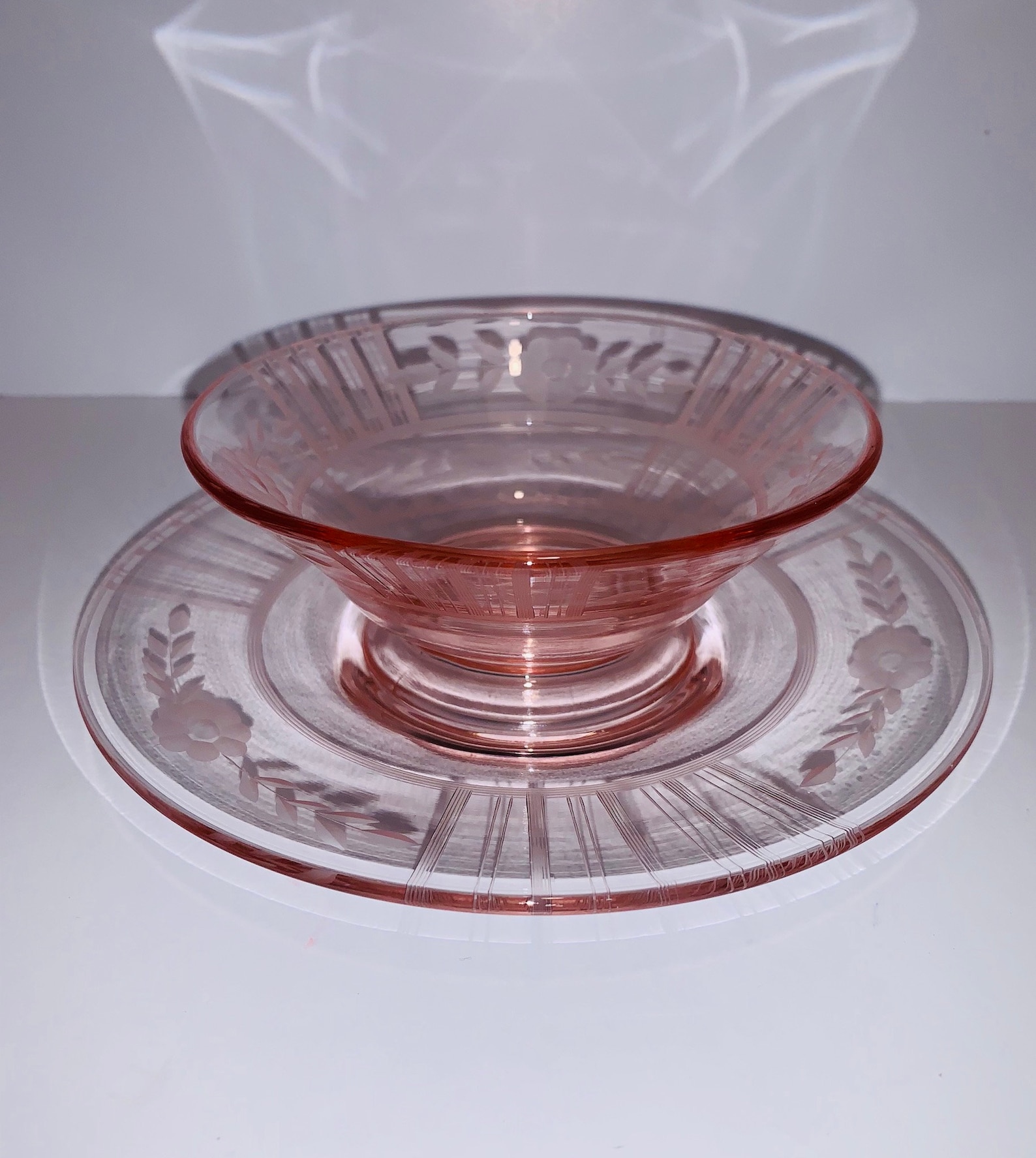 Pink Depression glass bowlsaucer Set. Etched flowers and line Etsy