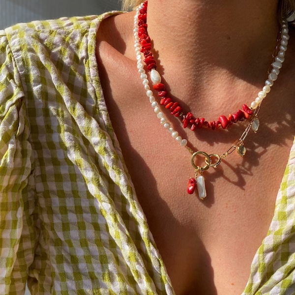 Small Pearl and Coral - Necklace