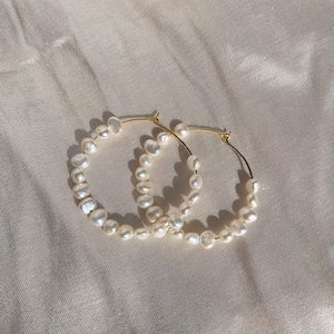 Small pearl - Hoop Earrings