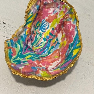 Lilly Inspired Decoupage Oyster Shell