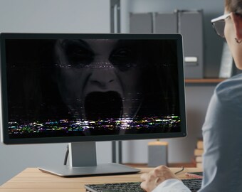 Computer Error Prank, Fun office Pranks - Scary Ghost in Monitor Screen