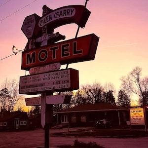 Old Motel - Vintage Sign