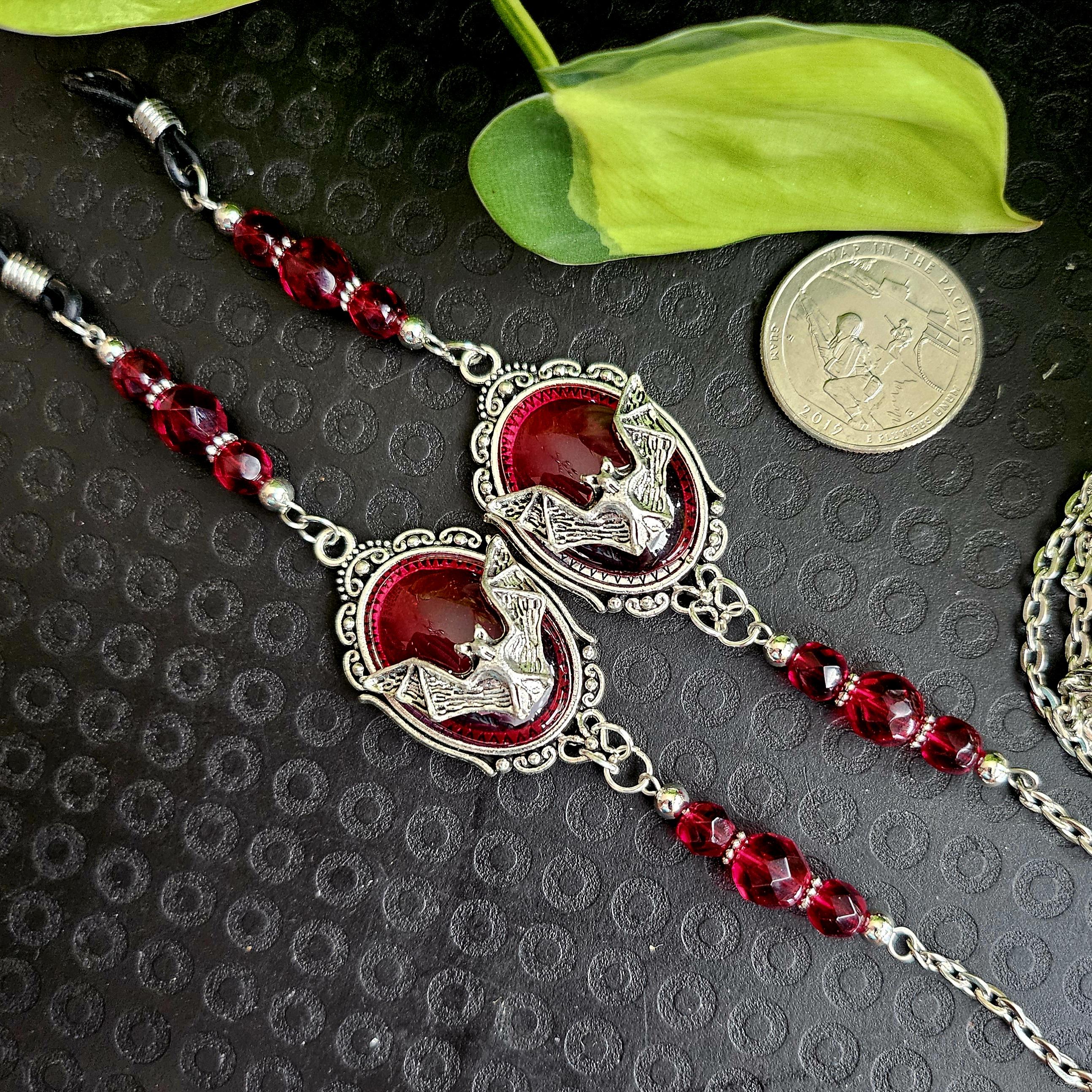 Red Gothic Bats Glasses Chain, victorian goth glasses chain, romantic goth glasses chain, bat glasses chain, gifts for goths, gothic gifts