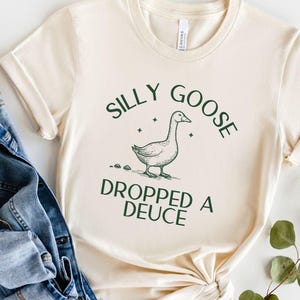 Retro Dumme Gans Shirt, Gänse aus den Händen gelassen, lustiges grafisches T-Shirt, 90er Jahre ästhetisches Shirt, Meme T-Shirt Geschenkidee, Vogel-Nerd Silly
