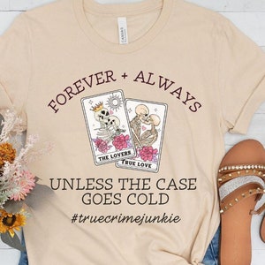 True Crime Junkie, Cold Case Solving Moms, Basically A Detective Shirt, Maglietta Crime, Maglietta Murder Show, Documentari sui crimini con le carte dei tarocchi Podcast