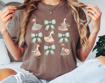 Camisa fea de ganso con lazo azul y corazones de los años 90, lazos y gansos vintage, camisa con lazo coqueta de mamá ganso, sudadera floral de ganso, camisa de ganso