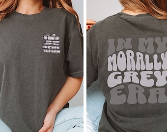 コンフォートカラーズ モラリーグレー トレンディ ダーク ロマンス リーダー、ブッククラブ シャツ、スマット スパイシー スマッティ ブックイッシュ ブックトック マーチ リーディング T シャツ、マイ ヴィランの時代