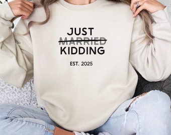 Camiseta de cuello redondo "Divorciado, ya no casado", Camisetas divertidas sobre divorcio, Regalo de divorcio, Fiesta de divorcio, Camiseta de divorcio, Camiseta sarcástica para celebrar el divorcio
