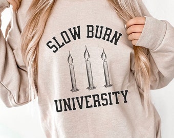 Slow Burn Book Tropes Crewneck, Bluza Book Tropes, Koszula Dark Romance, Koszula Bookish, Towary Booktok Romantasy, Pikantny Smut Reader Burn