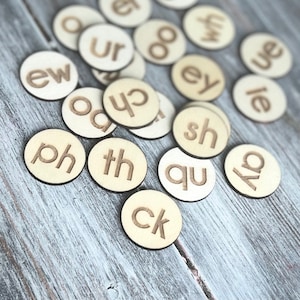 Azulejos de letras de dígrafo, herramientas de Reggio Emilia, monedas del alfabeto de madera, materiales para el aula, aprendizaje Montessori, aprendizaje preescolar