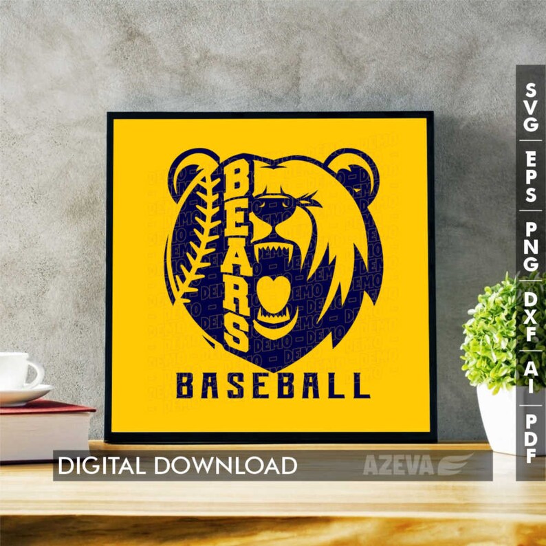 Pode incluir: Um design gr&aacute;fico de download digital que apresenta um urso azul com a palavra "BEARS" dentro do contorno do urso. O contorno do urso est&aacute; parcialmente preenchido com um design de beisebol. O texto "BASEBALL" est&aacute; abaixo do urso. O fundo &eacute; amarelo.