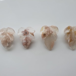 Flower Agate Leaf Carving