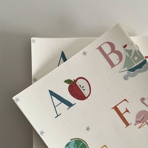 Esempio A5 / Carta da parati con alfabeto / Carta da parati per bambini / Stampa ABC / Decorazione per la stanza dei bambini / Carta da parati per la cameretta dei bambini / Cameretta per neonati / Decorazione per la cameretta dei bambini