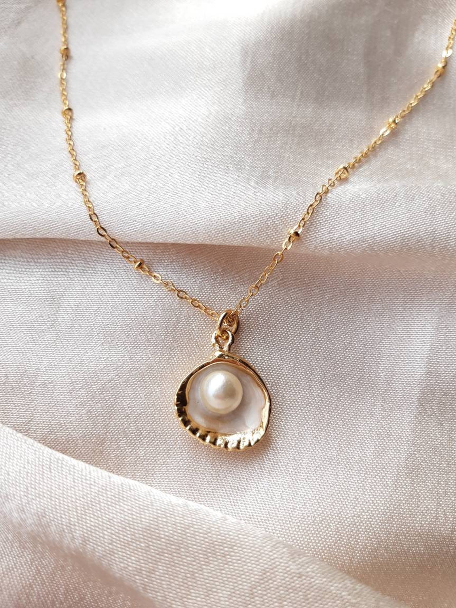 24k Gold Plated Handmade Pearl Seashell Beaded Necklace/clam | Etsy