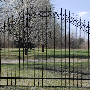 Arched Driveway Gate with Spearhead Tops, Rings or Scrolls