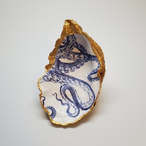 Oyster Shell Dish- Octopus