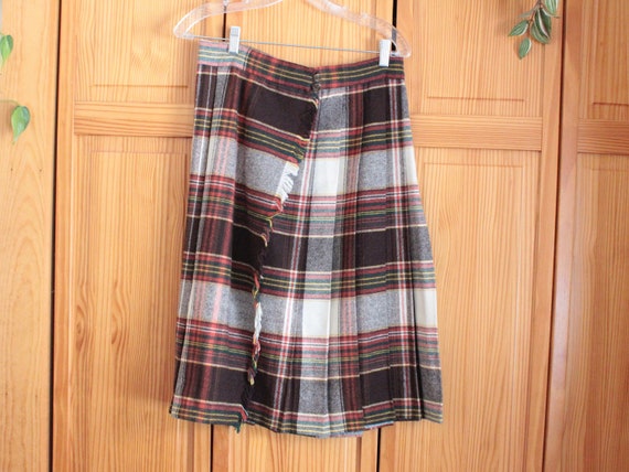 70s Vintage Tartan Plaid Wool Skirt, wrap around … - image 10