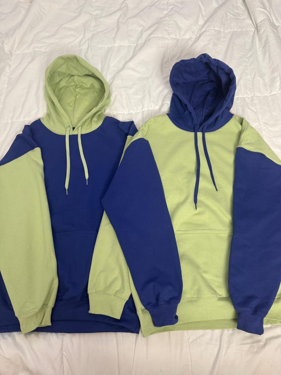 Due felpe con cappuccio color block abbinate, maglioni verde