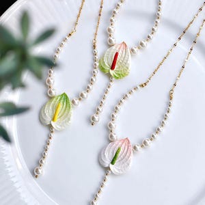 YIHE 陶器アクセサリー「レースリーフ」ハンドメイドブローチペンダントネックレス花柄ジュエリーパールチェーンサマーバイブス小さくてもパワフルなユニークなギフト